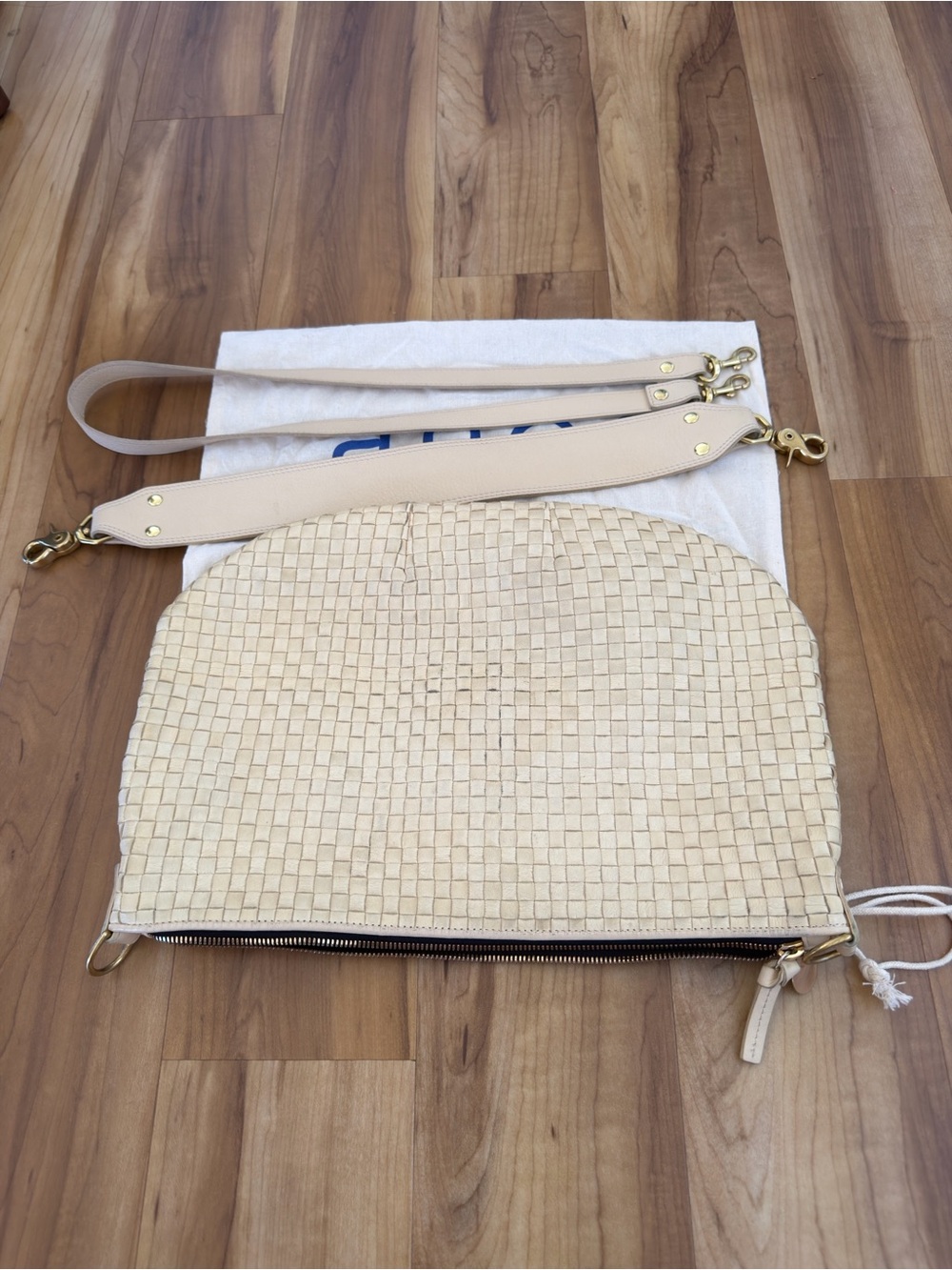 Clare V Moyen  Shoulder Bag in Cream - Picture 8 of 8